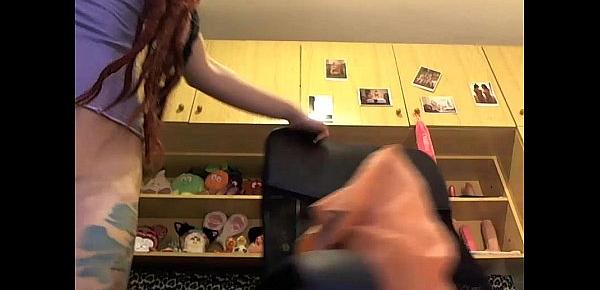  girl sofi mora masturbating on live webcam